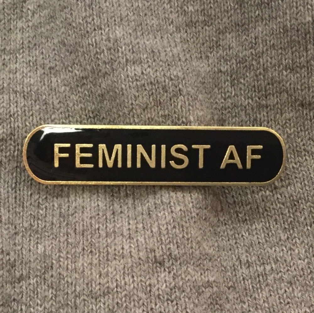 🎄🎁 FEMINIST AF hard enamel brass pin NWT